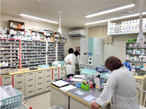 ひだまり薬局交野店調剤室